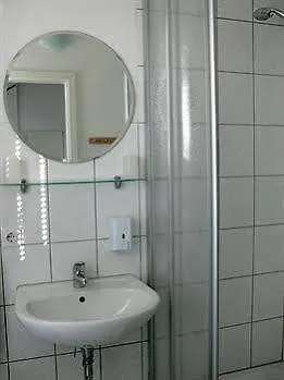 A bed Privatzimmer Dresden - Nichtraucherpension Deutschland